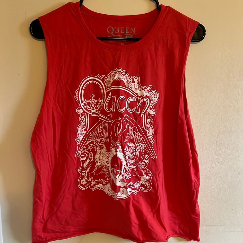 Res Queen muscle tee